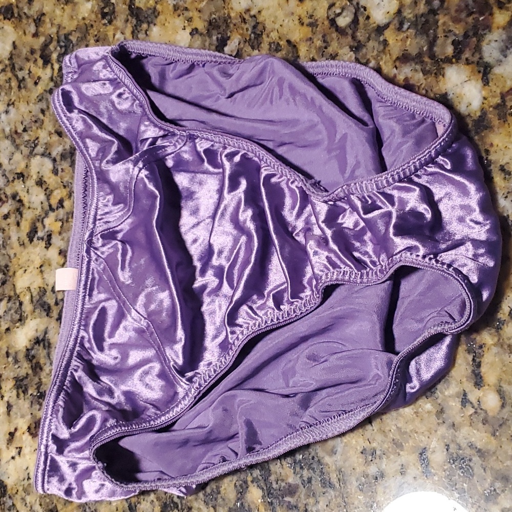 Victorias's Secret Second Skin Satin Bikini Panty in XL